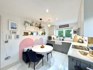 Photo 6- click for photo gallery